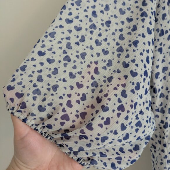 Torrid Blue and White Heart Blouse Size 2/2X - Picture 9 of 10